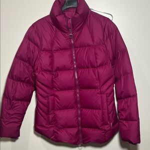 Athleta Women's Puffer Jacket - Magenta Large